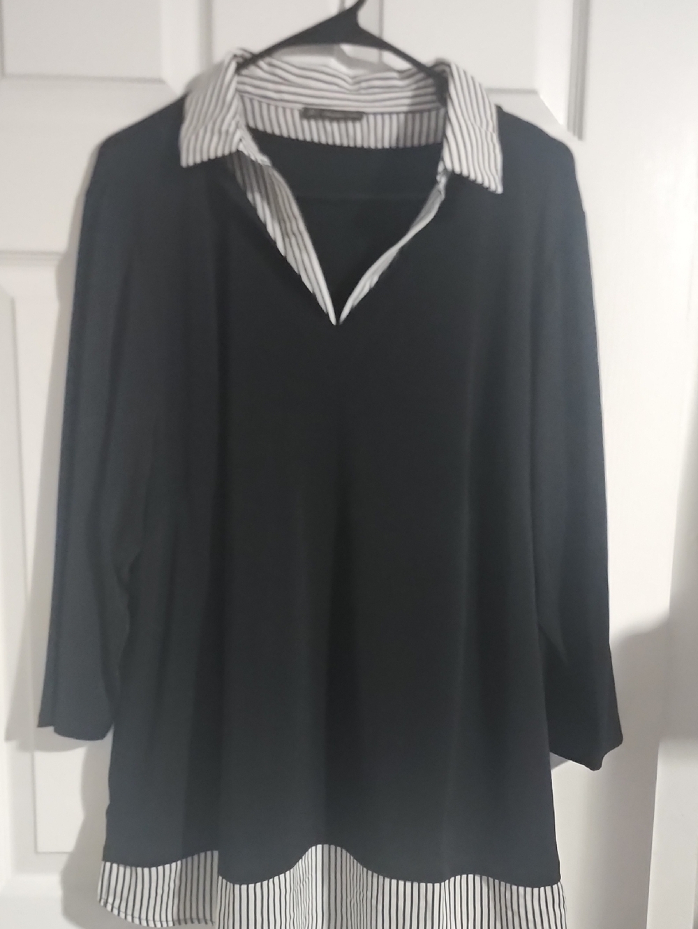 Black Polo-Style Shirt with Striped Collar and Hem
